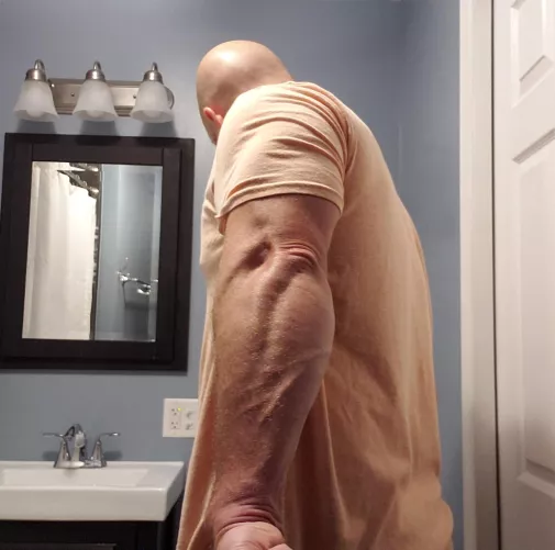 Different angle for your pleasure! 😉 Let me know if this gets you! by Youwillbeback2