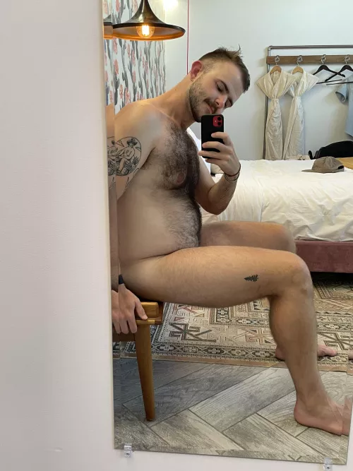 Digging my belly today 🥰 by shutuphipsters