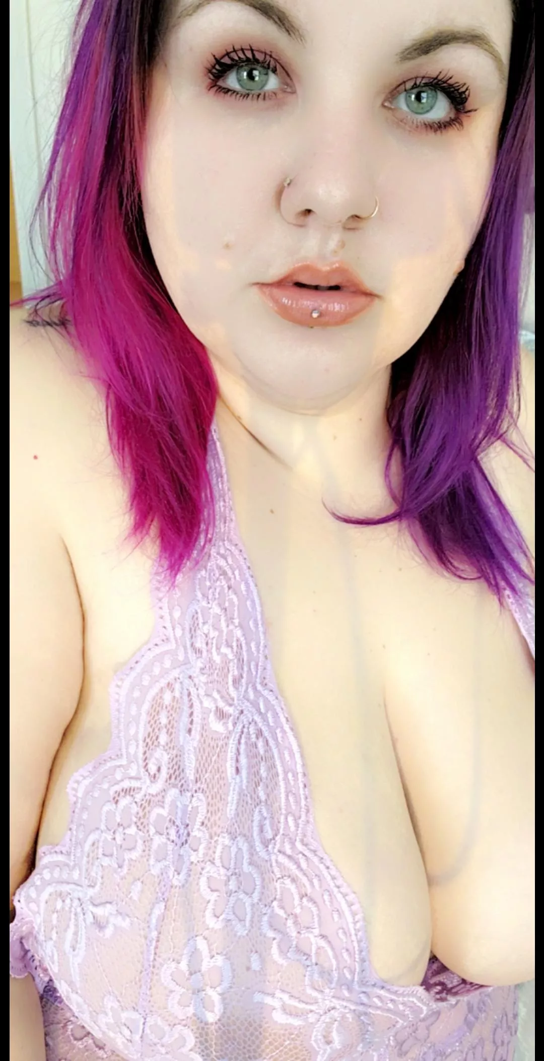 digging the split? posted by 6Amanda_Pleases9