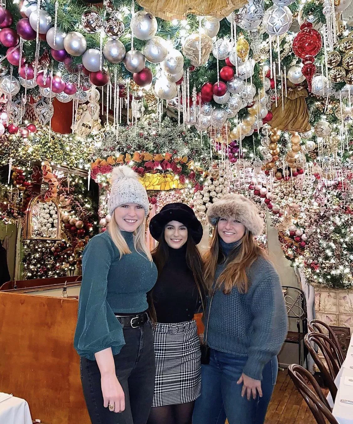 Dinner Party posted by hgft6969