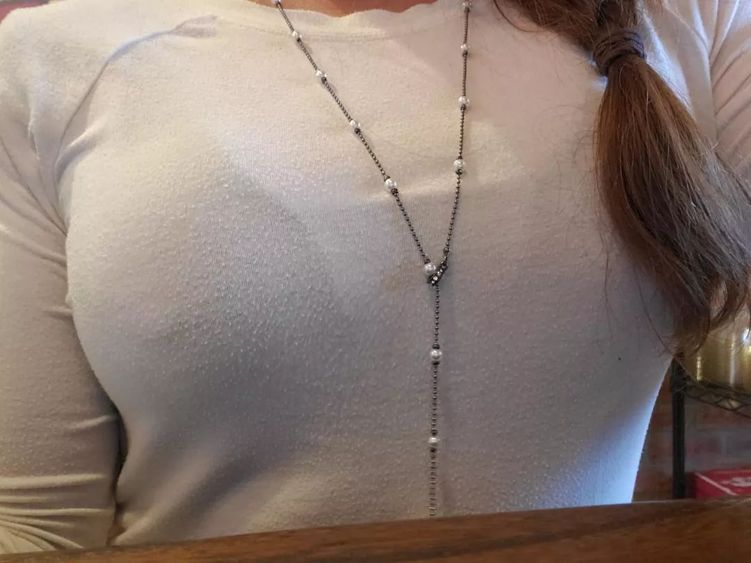 Dinner, pearls and pokie. posted by LittleandBigV