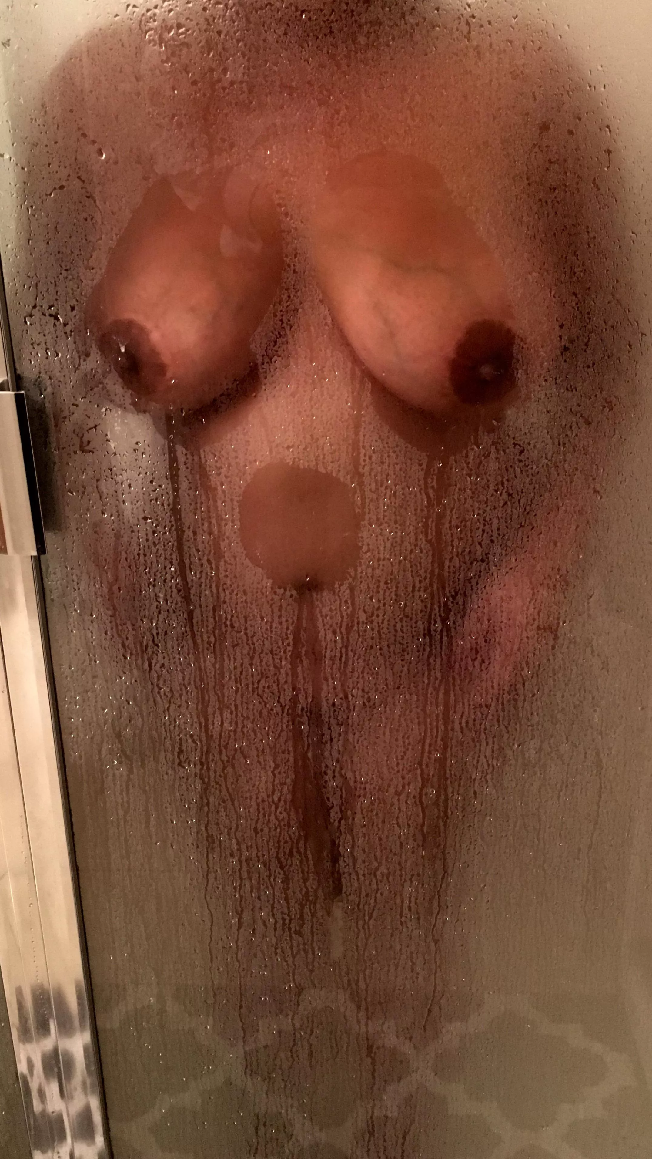 Dirty girl posted by therealthicksexymilf