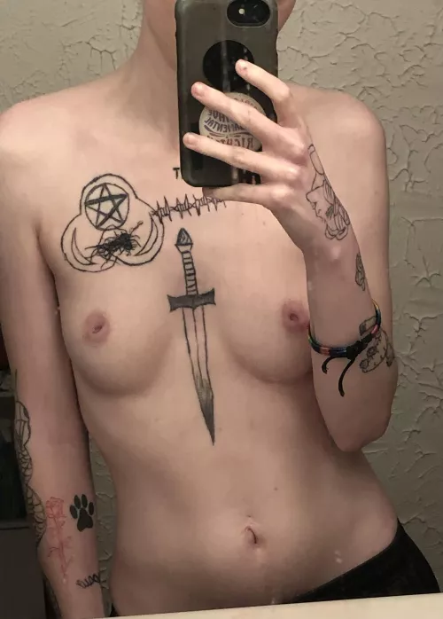 Dirty mirror, good selfie? 🙈🙈 by alexl2222