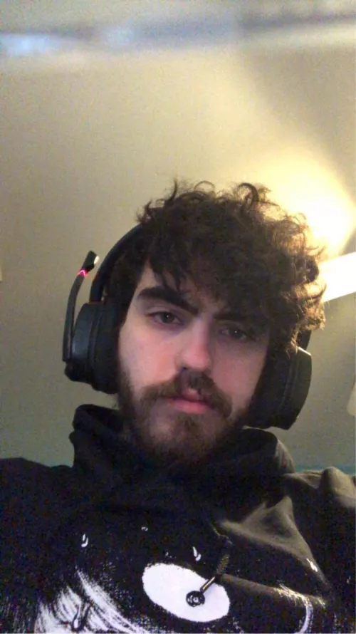 discord pc gaming anyone? by ComparisonDapper4324