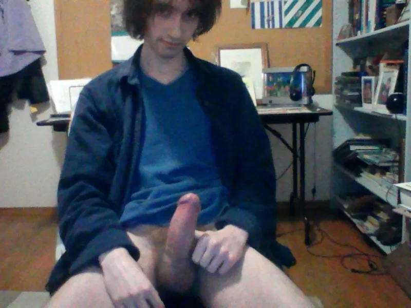 dm me ;) (23) posted by Tannir48