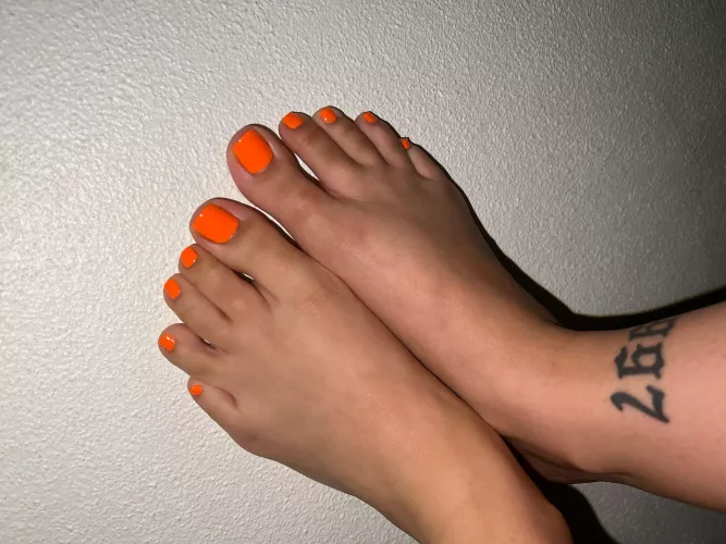 dm me 🧡 by _xoprettytoes97