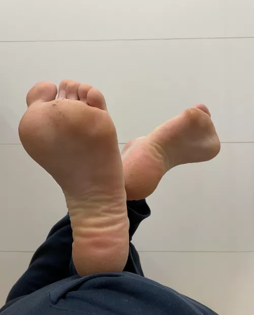 DM Me If You Wanna Worship My Perfect Arched Feet ❤️ by BolecFelin