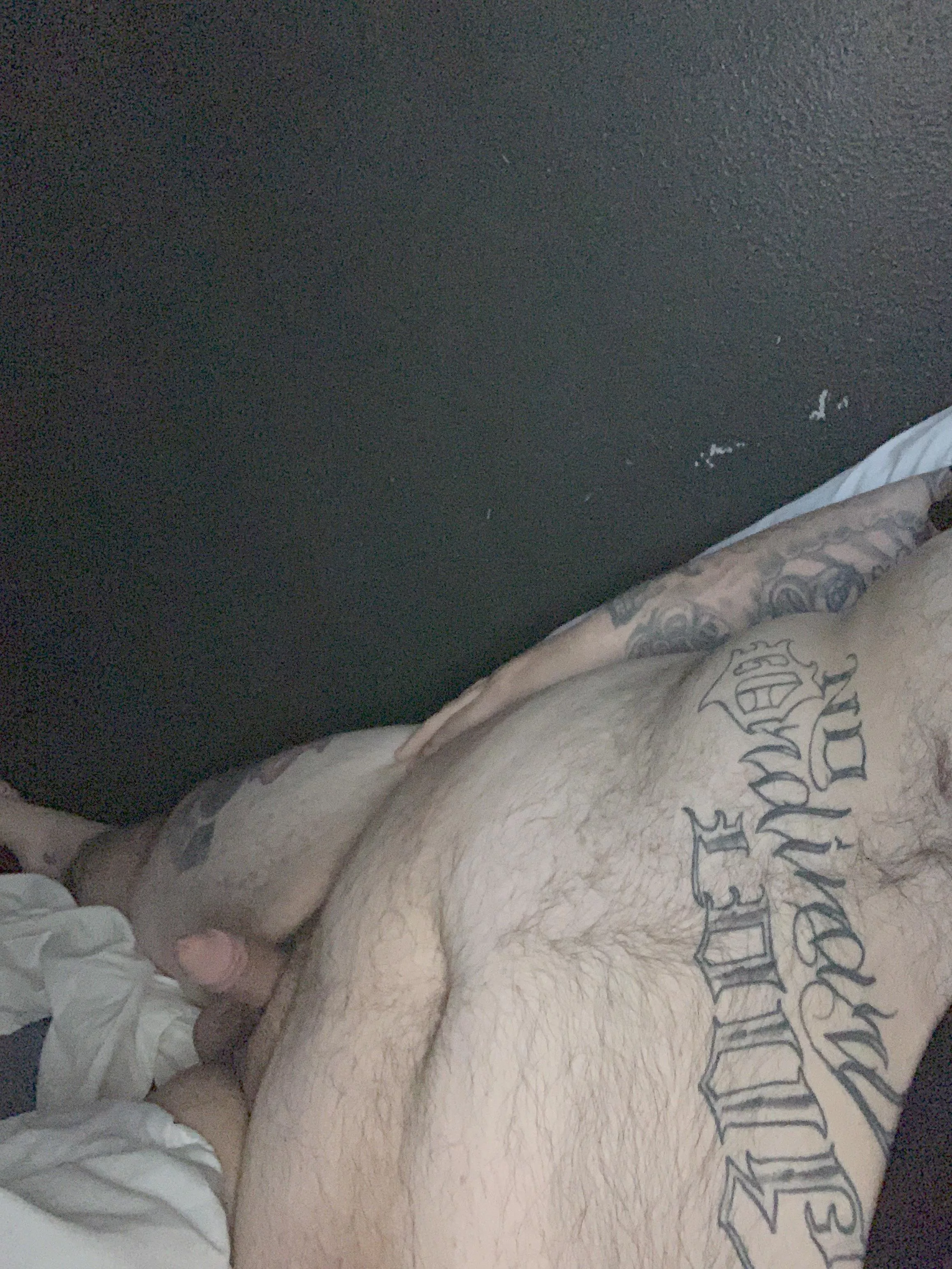 DM me…say hi!!! posted by Thatguyjay81