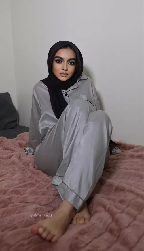 Do Hijabis give you a boner? by Sexy_Arab