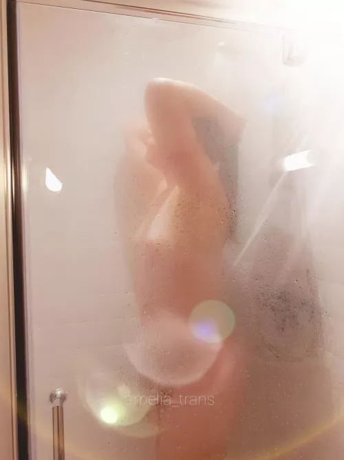 Do I brighten up your day? ;p by amelia_trans