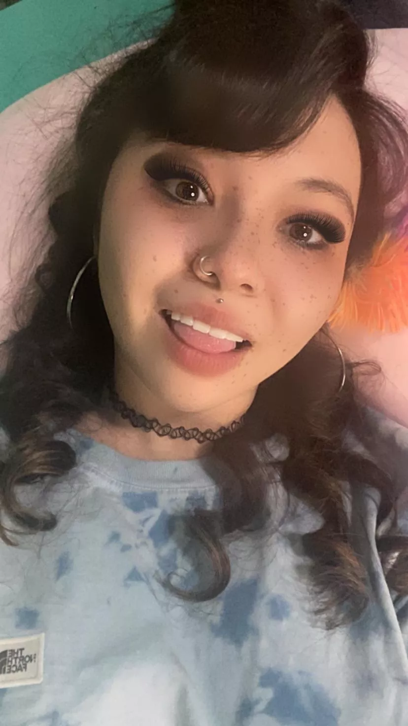 Do I deserve your cum, daddy? posted by t33n3r