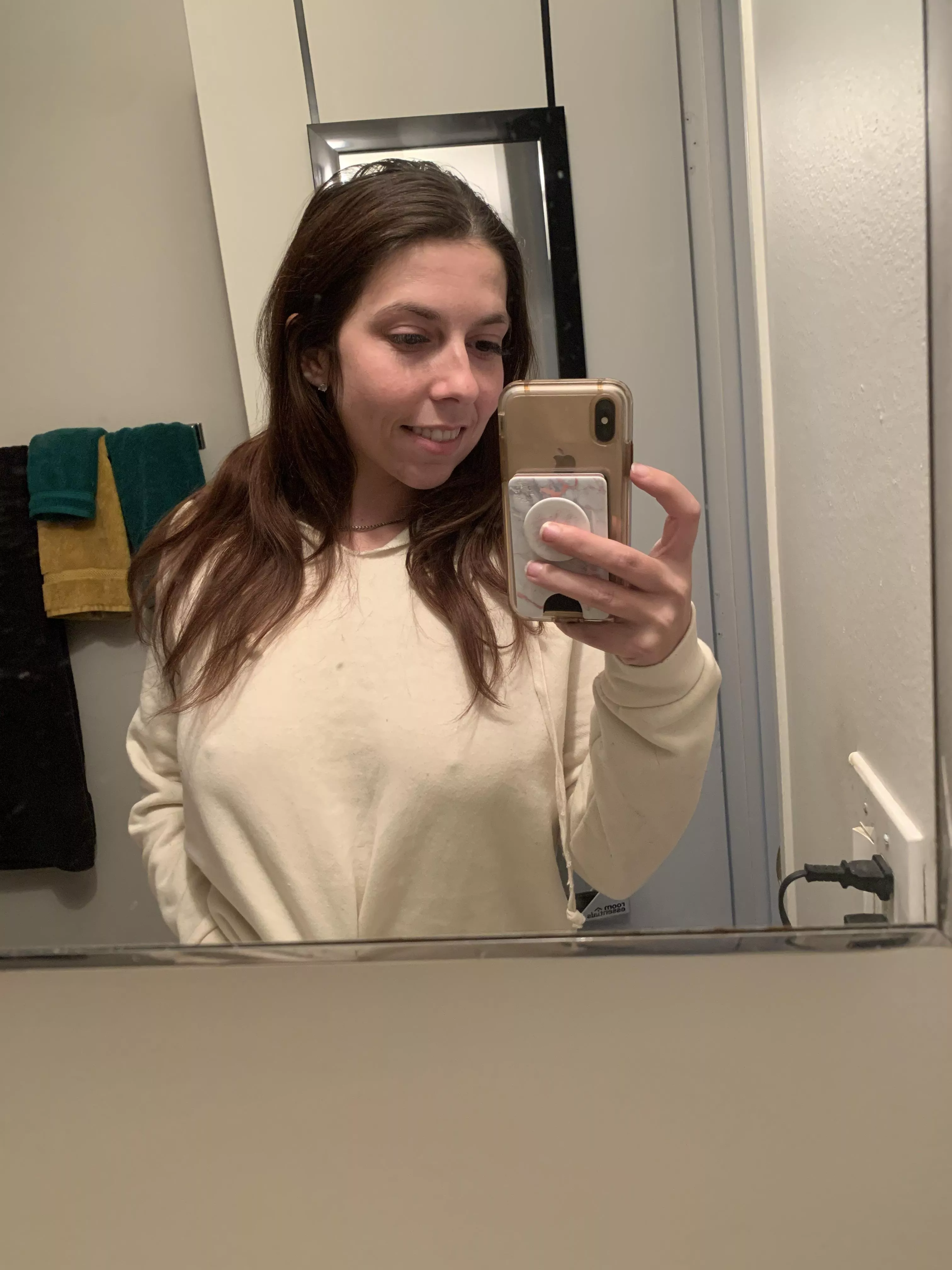 Do I get bonus points for poking thru a sweatshirt? posted by juliettelinx