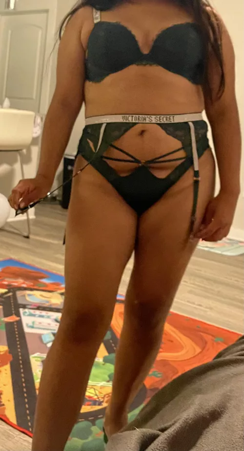 Do I have enough cleavage? by justheretolook5