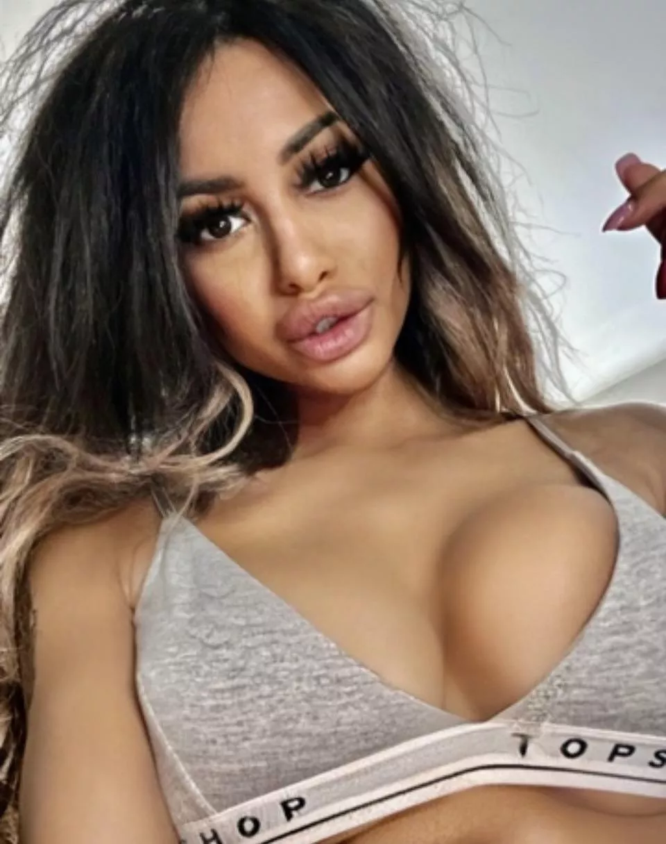 Do I have your attention? posted by kalizzie