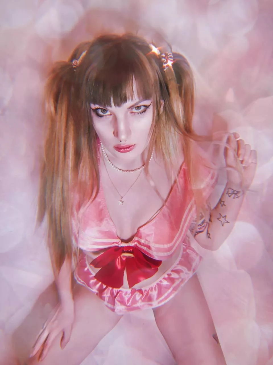 Do I look cute? posted by Apprehensive_Let3735