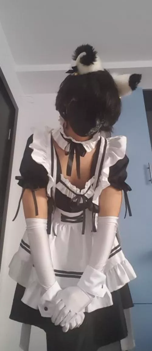 do i look cute ? by AtomicTV2