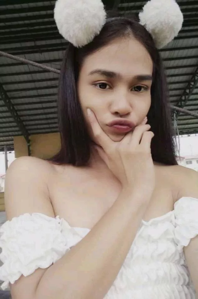 Do I look cute? Someone told me I'm not good looking. I felt so embarrassed. posted by Chachai21