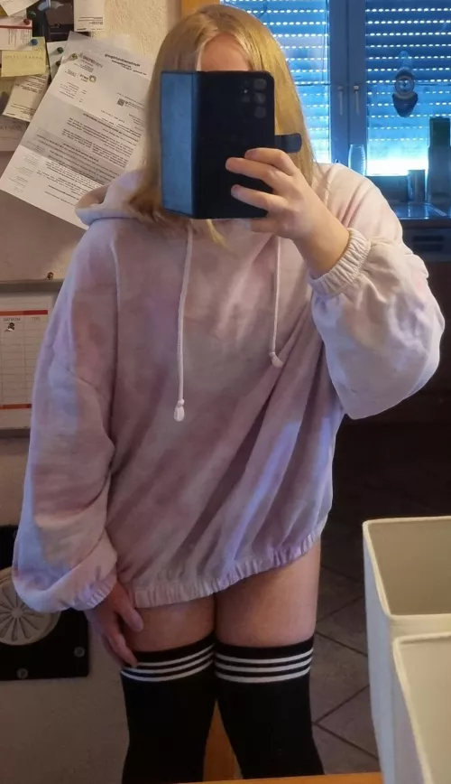 Do I look cute? by Anthey_21