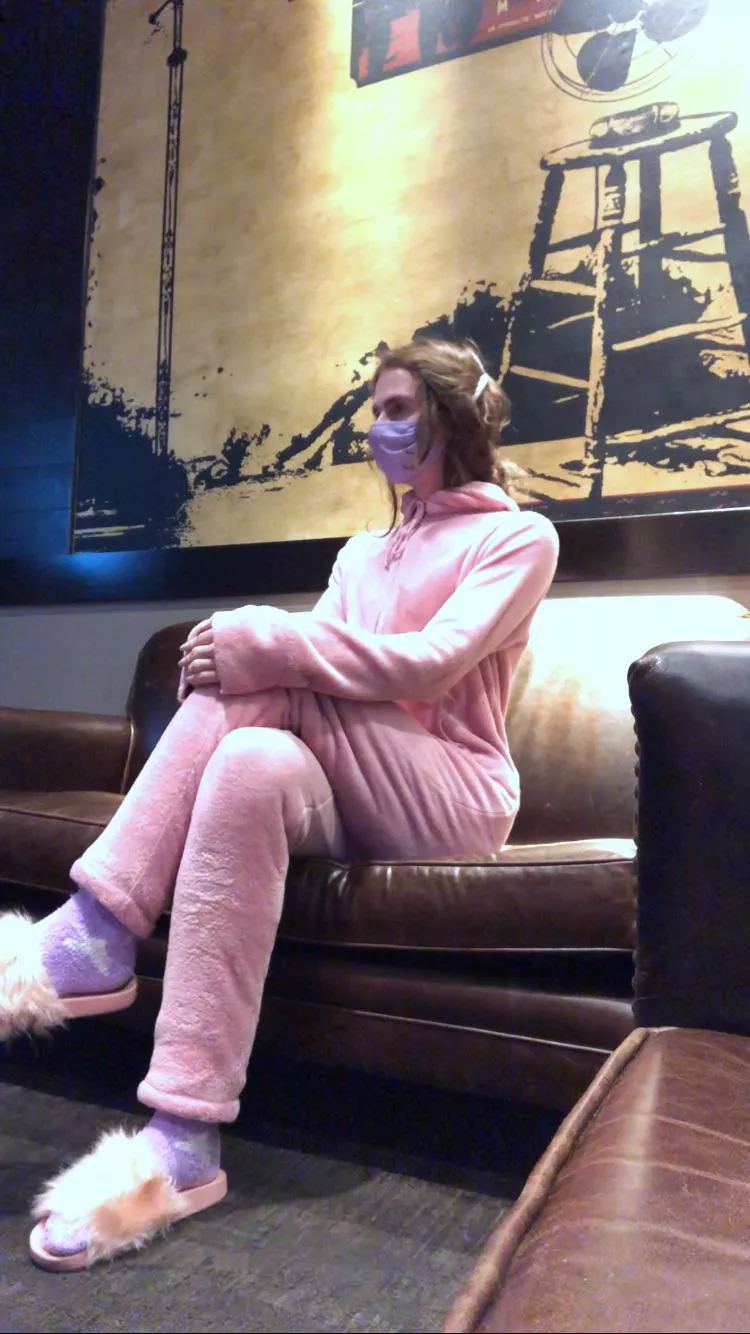 Do I look cute wearing this fluffy pink onesie out? Or is it weird? 🤷🏼‍♀️🤷🏼‍♀️😊 posted by Lalalaoof7