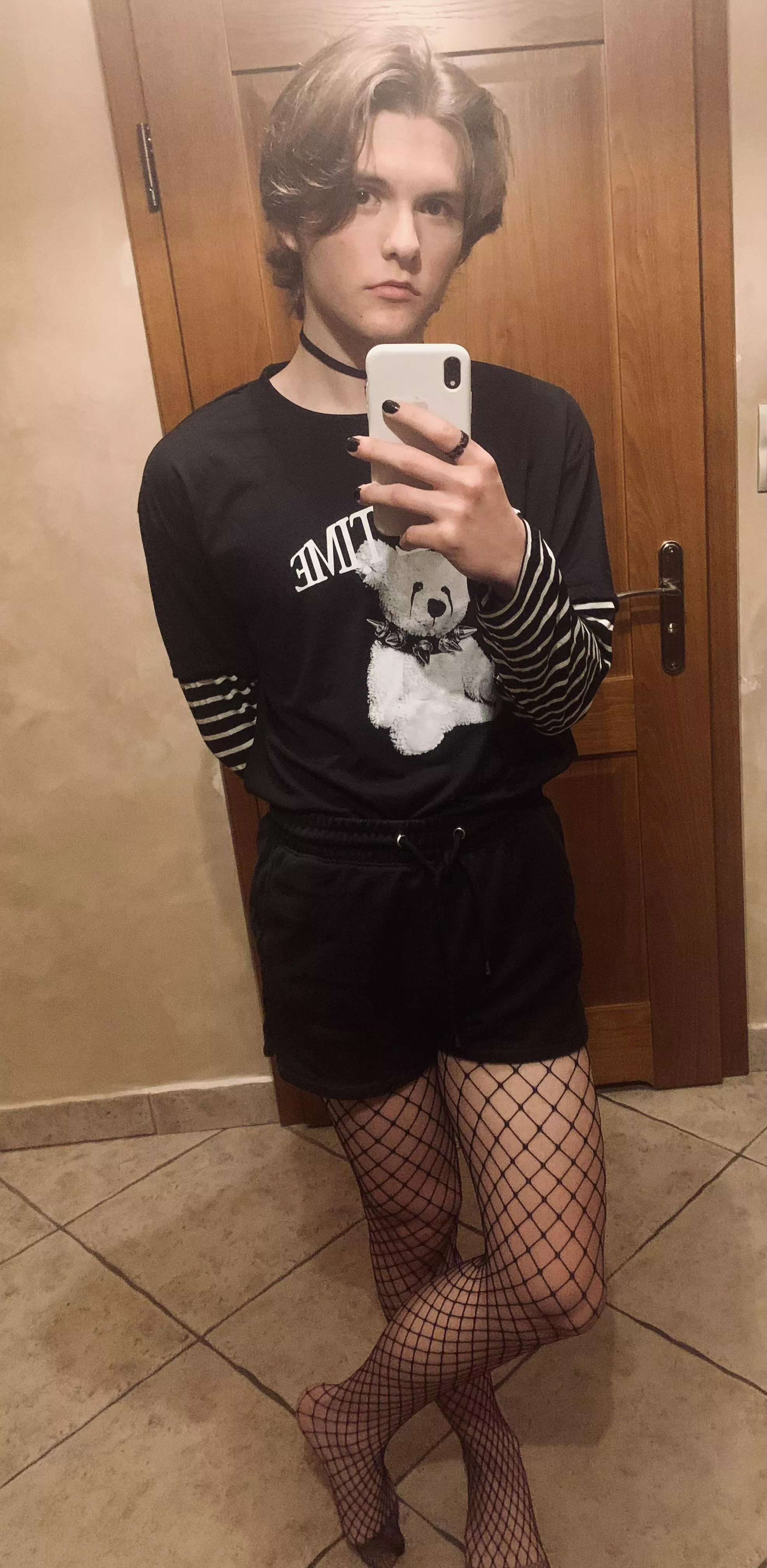 Do i look even slightly cute?🥺 posted by Wojmisztrz