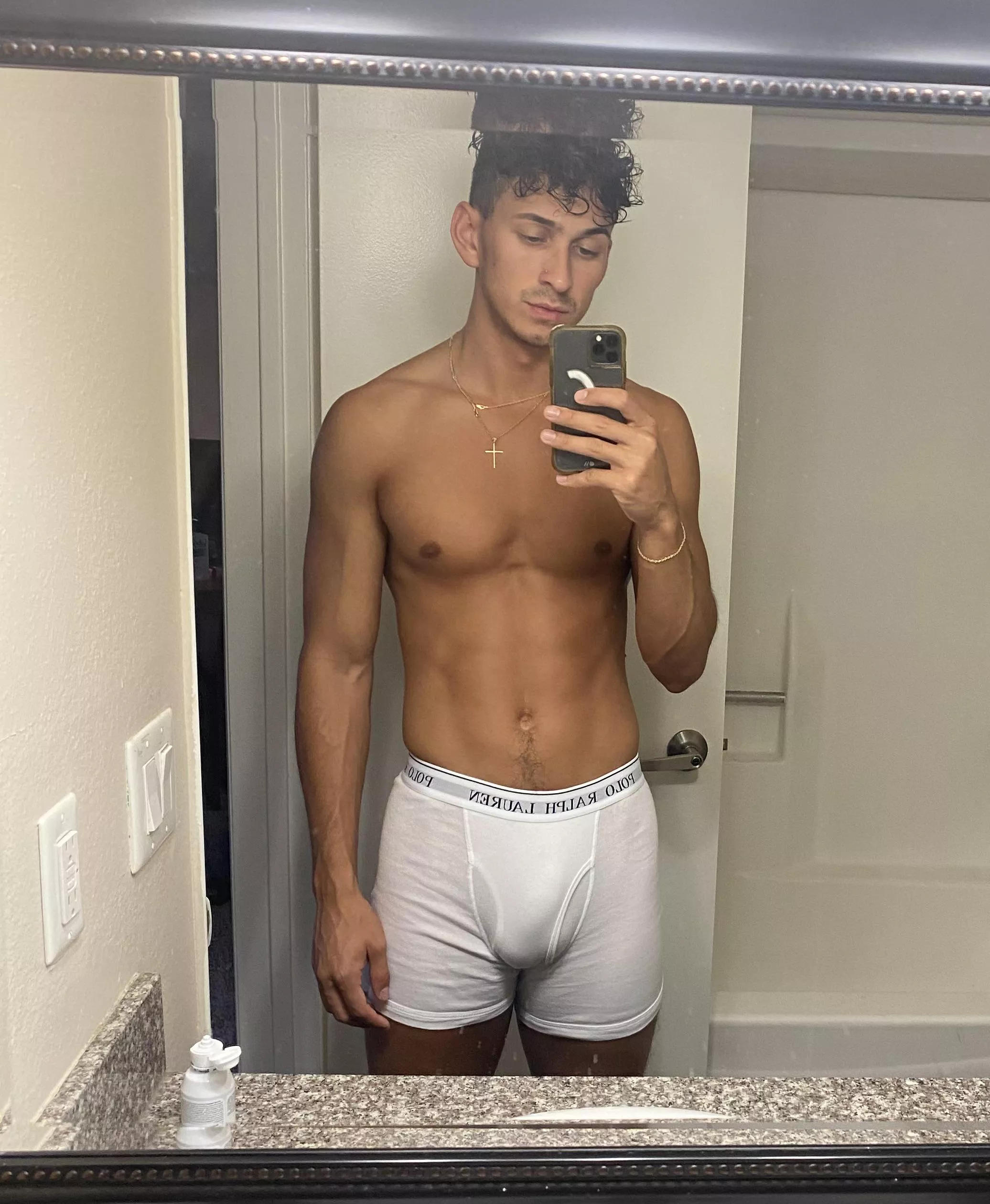 Do I look good? posted by Fo_daddy