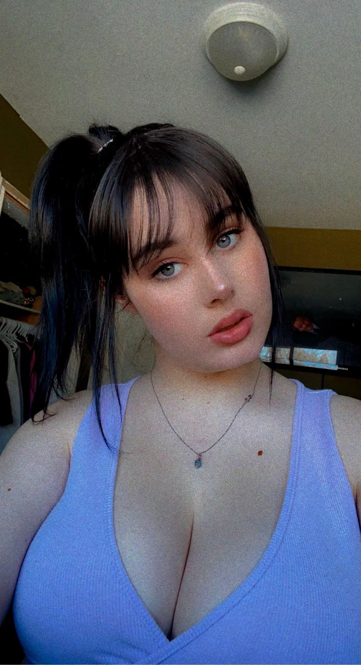 Do I look good in purple? [f] posted by kenn_xoxo