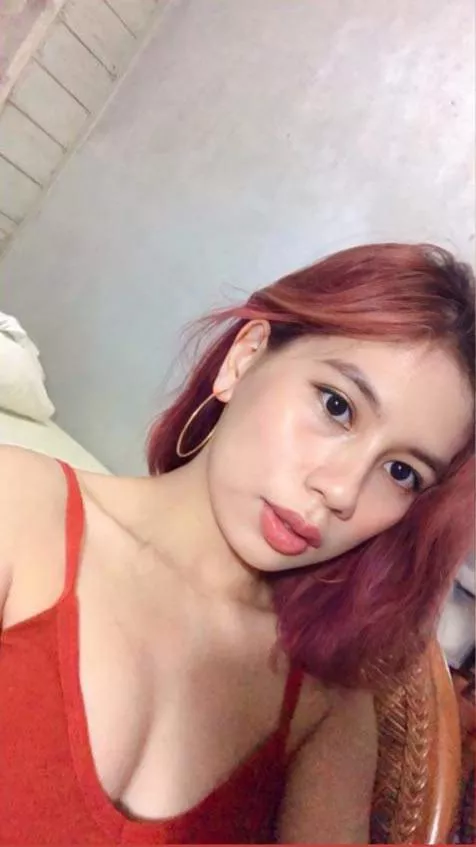 Do I look good in red? posted by dadaegens