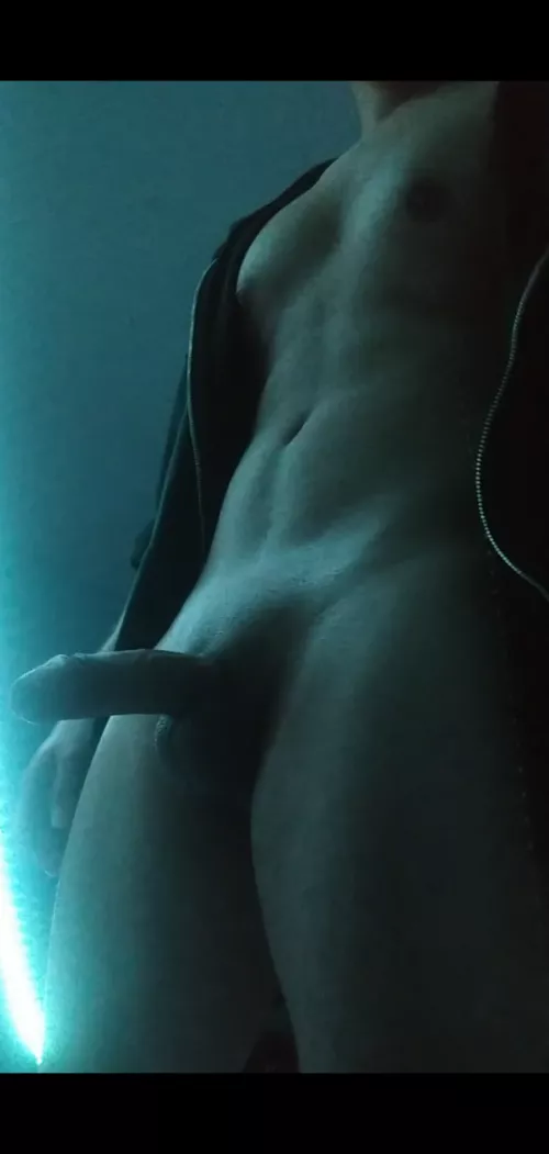 Do I look good with this light? by Basic-Calendar6864