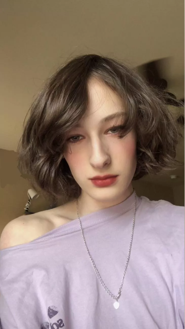 do i look like a girl lol <3 posted by Cartevyeboy