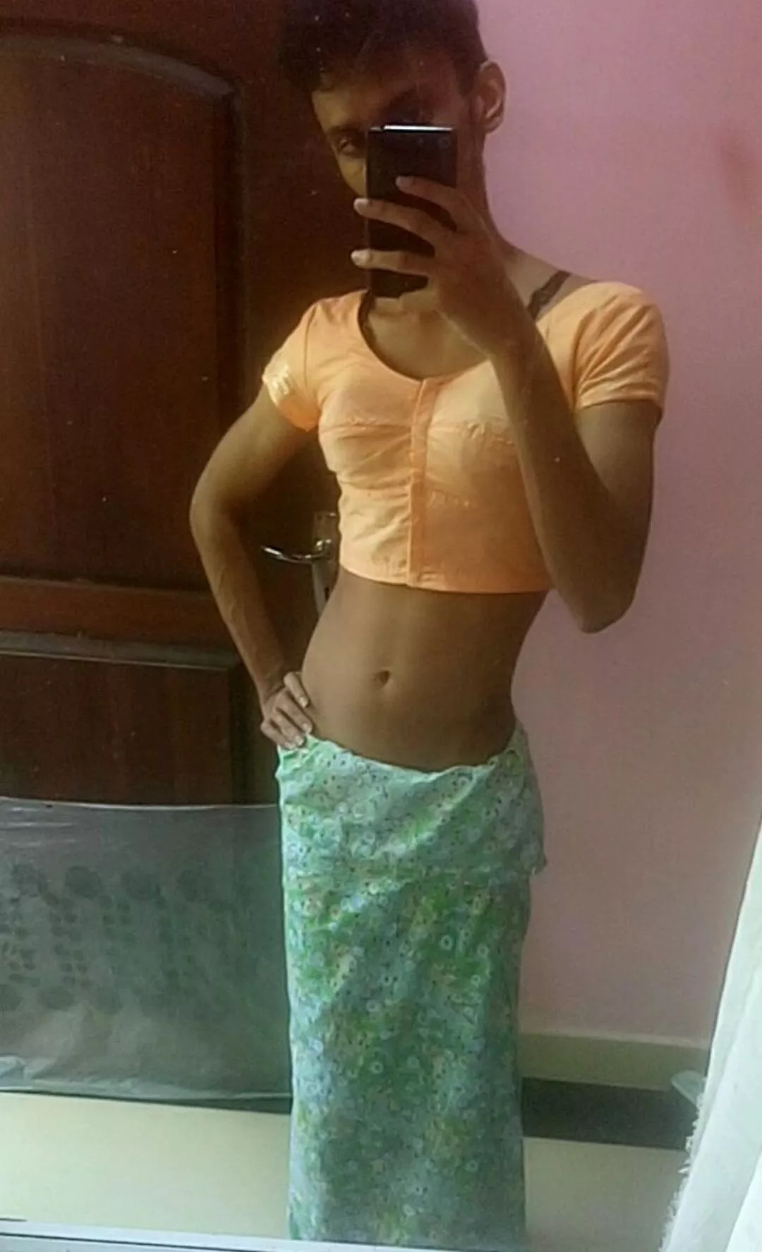 Do I Look Like A Sissy? posted by Alex-Mercer-007