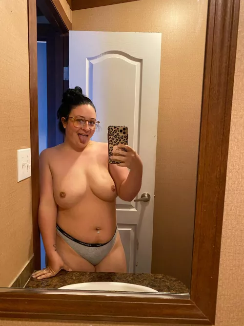 Do I look like I’ve had two kids? by ashleycoco1