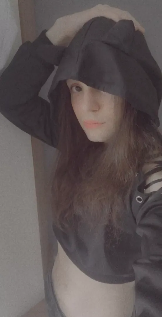 Do I look ok? First time posting posted by Reveries_of_Lament