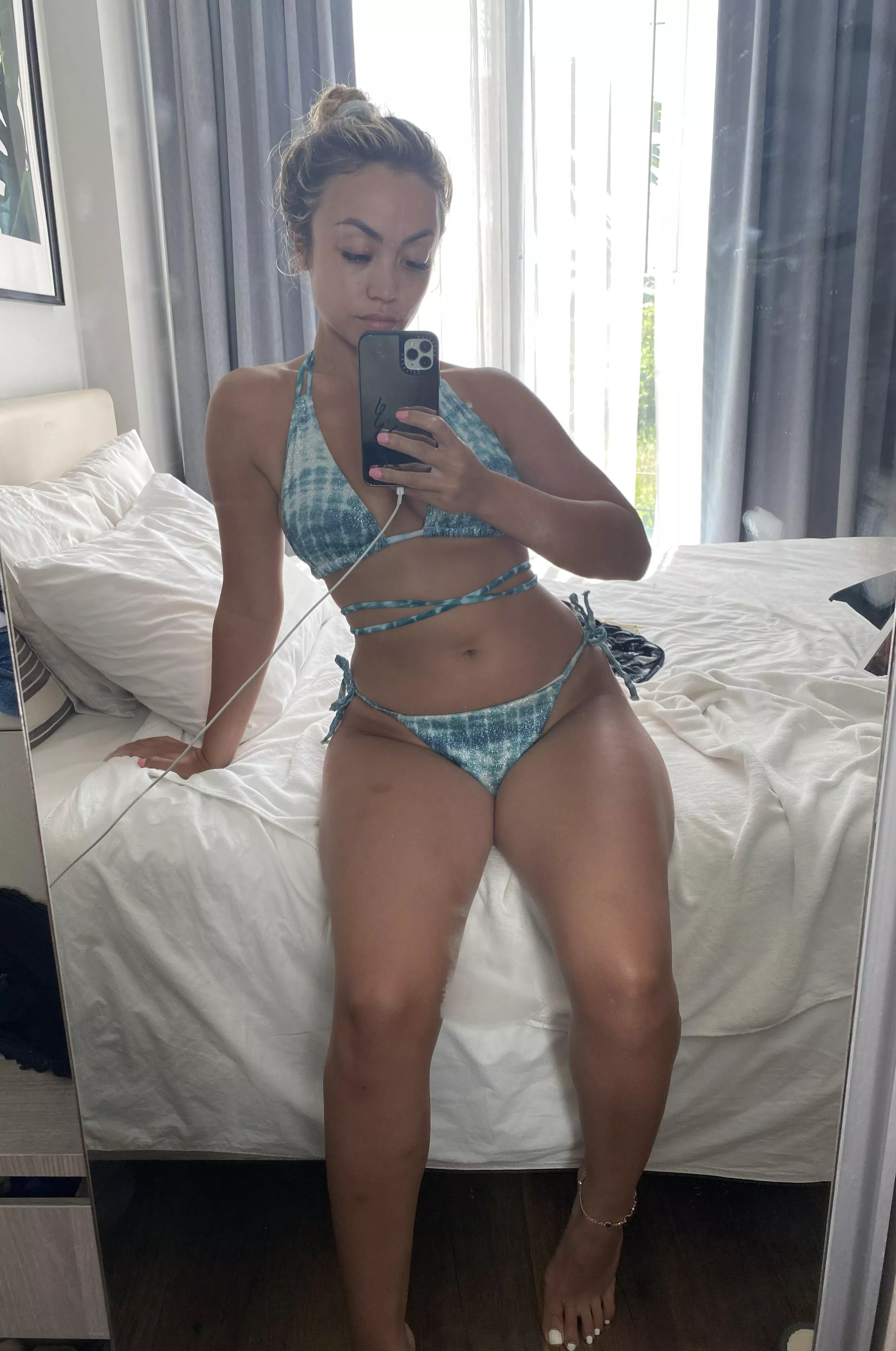 Do I look pretty in this bikini?🌸🥰 posted by sweetendsadie