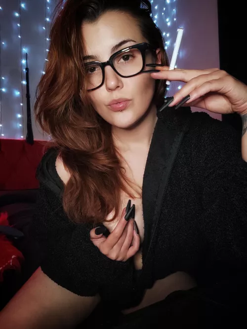 Do I look sexy when I smoke? 🔥 by YummyRip