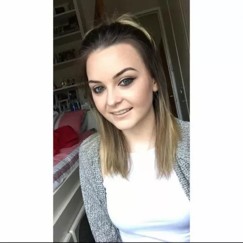 Do I make a good girl ? by Internal_Director936