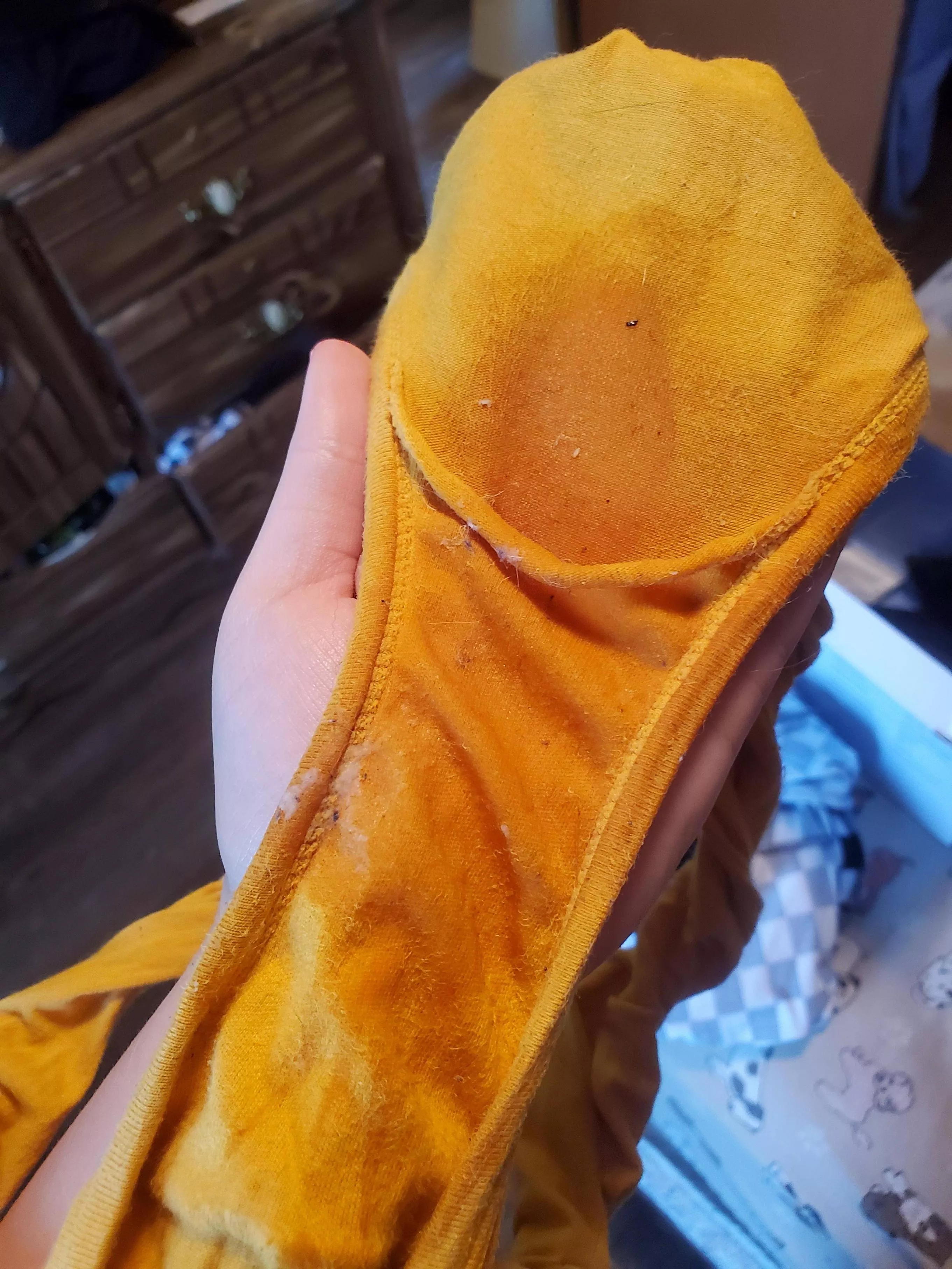 Do I make too much of a mess 🤤 posted by andyslittlekitty