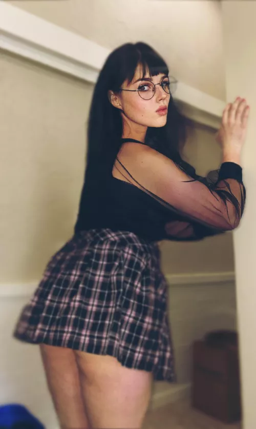 Do I pass? 😅💅🏻 by Fragrant-Wash-6634