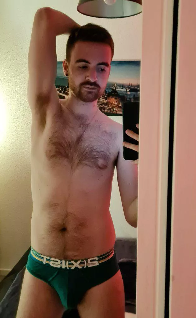 Do I qualify as an otter? M24 posted by turqoisevoodoodoll