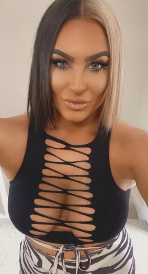 Do love an older woman by srj2021