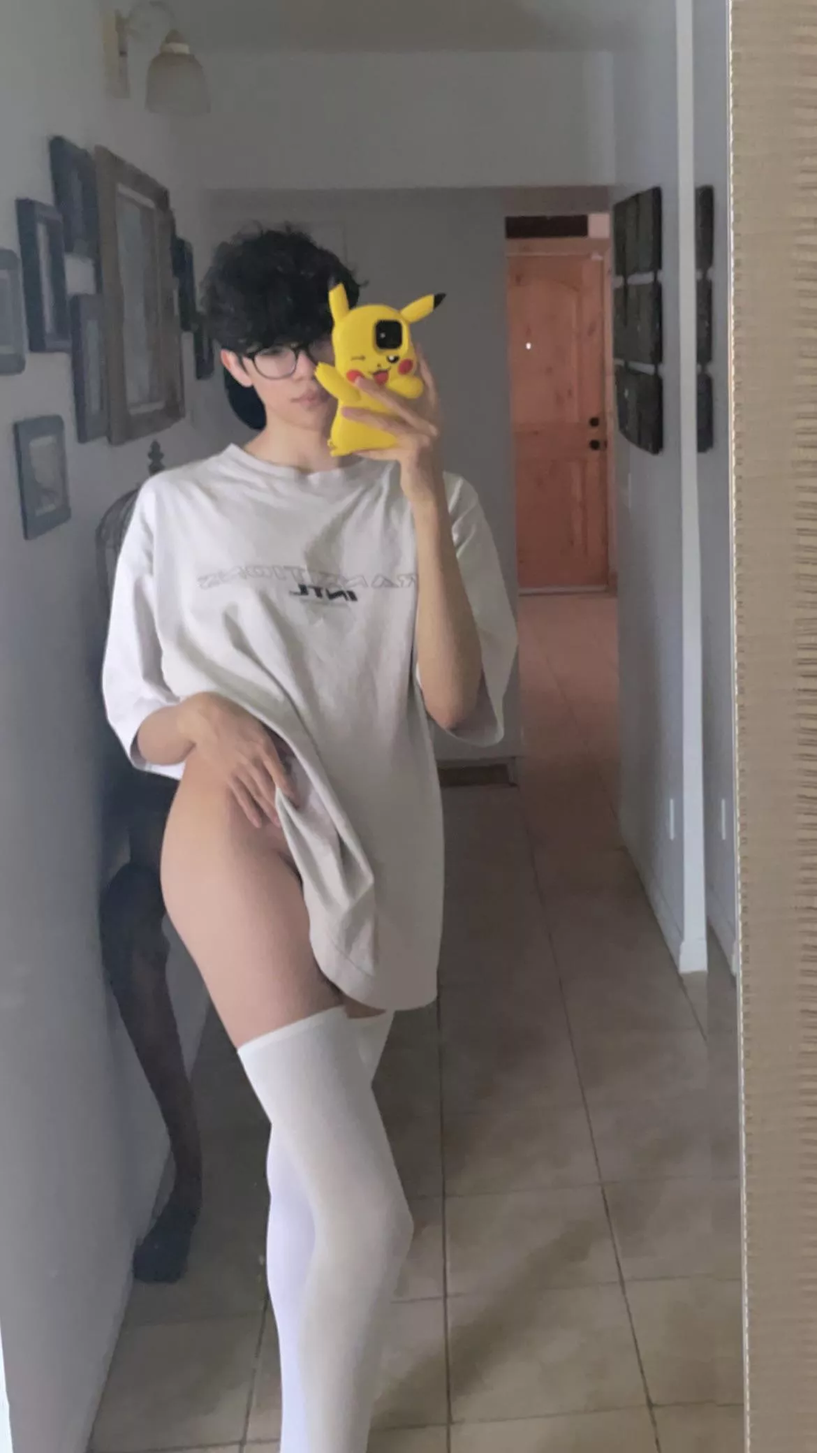 Do muscular guys like femboys? 😅 posted by kencastellanos