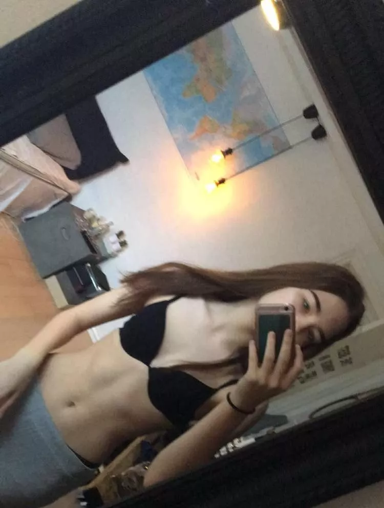 Do older men like girls my size? ❤️ posted by Sam_the_persistant