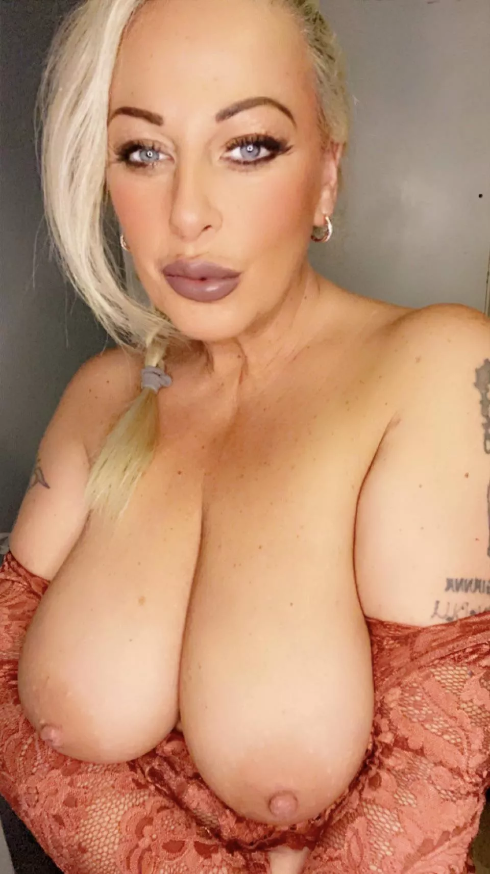 Do u like mature f46 posted by alicecouger