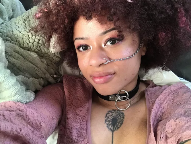 Do u like my chain? 💕 by -GUS___