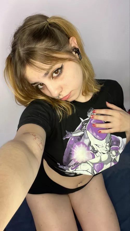 do u like my shirt? by Lucynud3s