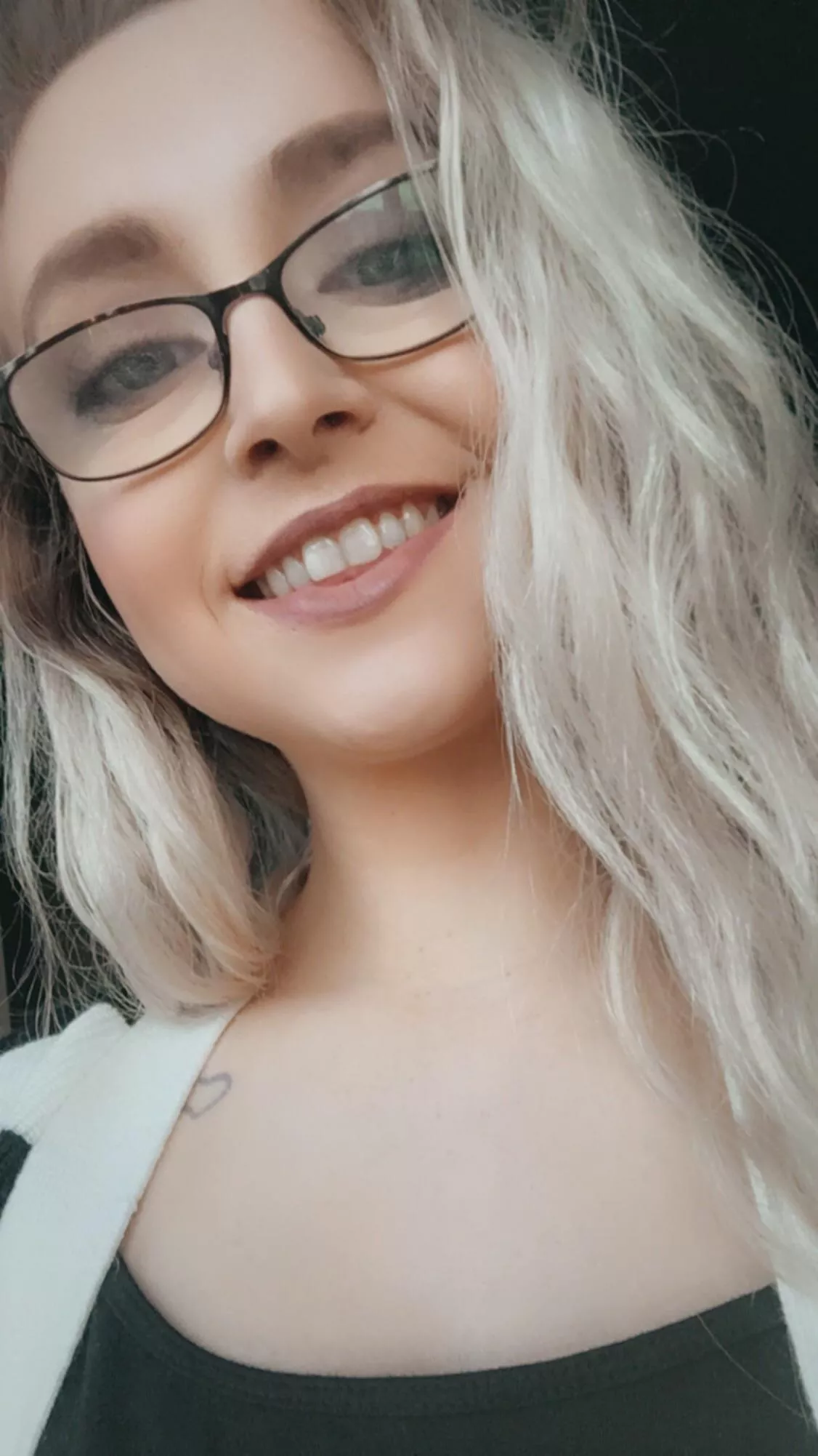 Do u like my smile?? posted by Asterope_Star