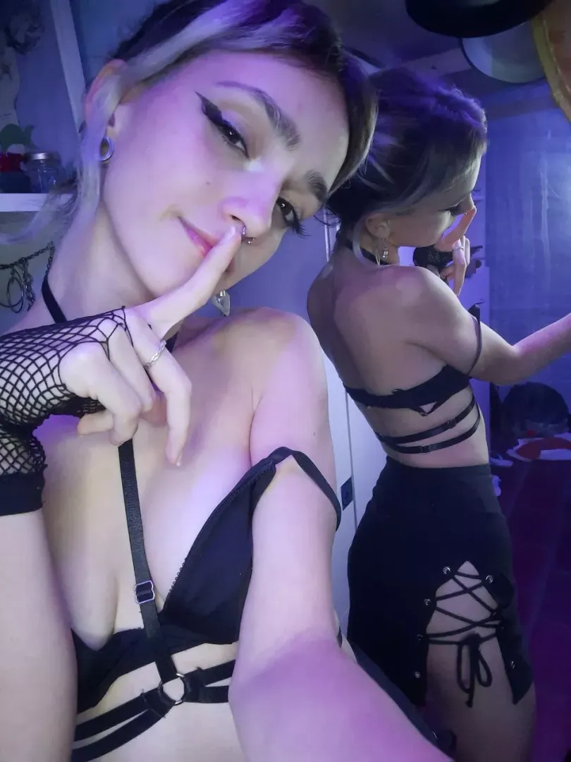 Do u like teenagers with this style? goth slut posted by onlymiauwu