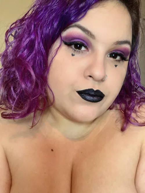 Do we like a little bit of goth makeup? by feedyourfear93