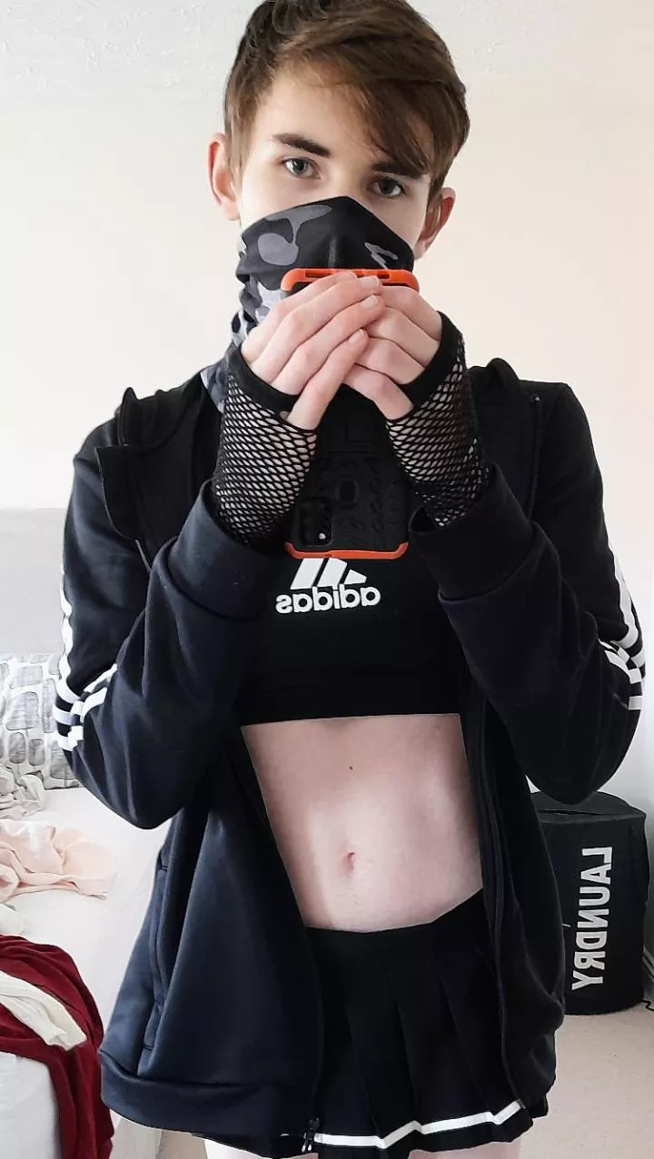 Do ya think I'm cute? 🥺 posted by cherry__boi__