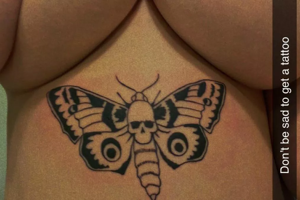 do y’all like my new tat? 🥺 posted by dolliegutsreturns