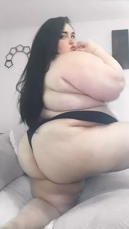 Do you eat ass on the first date? by thisfatfox